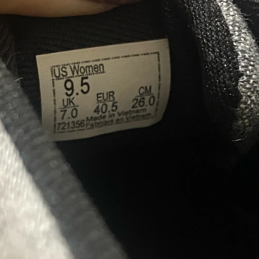VANS Fuzzy Dot Polka Dot Doheny Platform Sneakers